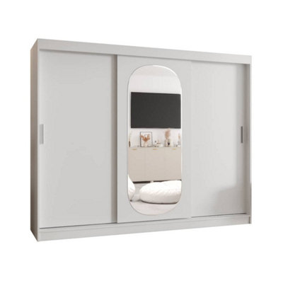 Arte White Oak Wardrobe W250Cm H200CmLight-Enhancing Family Storage from B&Q