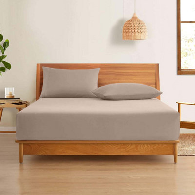 Ameha Plain Microfiber Fitted Sheet 25Cm Deep Pocket- Hypoallergenic Easy Care Beige Fitted Sheets Uk Double Bedsheet (137X190Cm) from B&Q