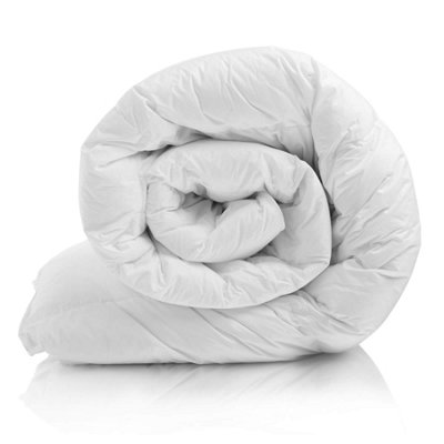 Ameha Anti Allergic Autumn & Spring Duvet Quilt Tog 7.5 King 230 X 220 Cm Hollowfiber Duvet from B&Q