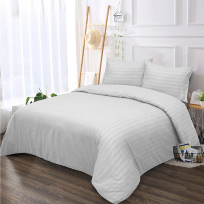 Ameha Stripe Duvet Set With Pillowcase Reversible Bedding & Soft Microfiber Cover White Single Size 135X200Cm from B&Q