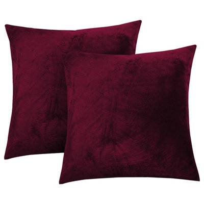 Ameha Burgundy Plain Velvet Cushion Covers18X18 InchPack Of 2Breathable & Hypoallergenic With Hidden Zip Closure from B&Q