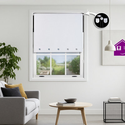 Furnished Thermal Blackout Roller Blinds With Round Eyelets & Metal FittingsWhite (W)95Cm (L)165Cm from B&Q