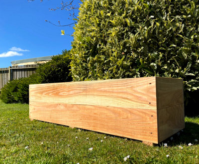 B&Q -  Ruby Larch Timber Planter Larch Durable Wooden Garden Box For Plants & Flowers 2.4M Long X 0.8M Width X 1 Board High