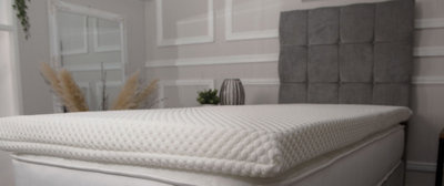 Starlight Beds Memory Foam Topper With Free Luxury Bubble Cover- 1 Inch DeepDouble from B&Q