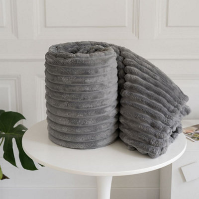 Homes & Linen Chunky Ribbed Cord Faux Fur Velvet Touch Sofa Bed Throwover Soft Touch Blanket Charcoal (150 X 200Cm)