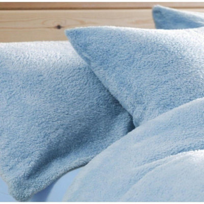 Homes & Linen Teddy Fleece Warm And Cosy Plush Fluffy Cuddly Thermal Pair Pillow Case from B&Q