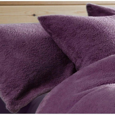 Homes & Linen Teddy Fleece Warm And Cosy Plush Fluffy Cuddly Thermal Pair Pillow Case from B&Q