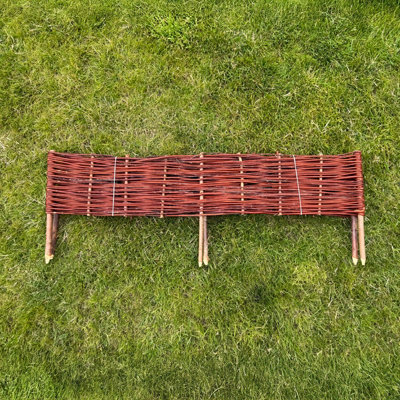 B&Q -  Pack Of 2 Woven Willow Hurdle Garden Lawn Edging Perimeter Border Screening Pieces 2 X 1M (2M Total)