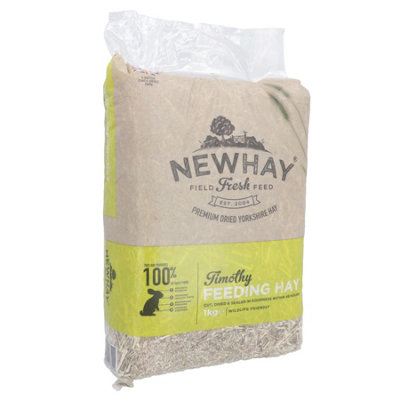 AB Tools Natural Timothy Hay 1Kg  HealthyHigh Fibre Bedding & Feed For Small Animals from B&Q