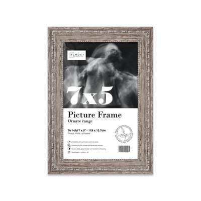 7X5 Walnut Ornate Picture Frame (12.7 X 17.8Cm) PosterPhotoArtworkGallery Wall Or Print from B&Q