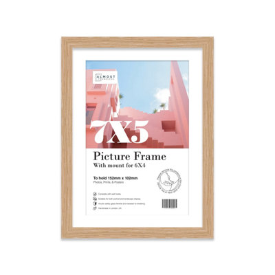 7X5" Oak Frame With Mount For 6X4" Pictures 20mm Thin Edge Portrait And Landscape Display With Wall Hooks And Kickstand from B&Q