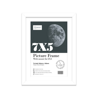 7X5" White Frame With Mount For 6X4" Pictures 20mm Thin Edge Portrait And Landscape Display With Wall Hooks And Kickstand from B&Q
