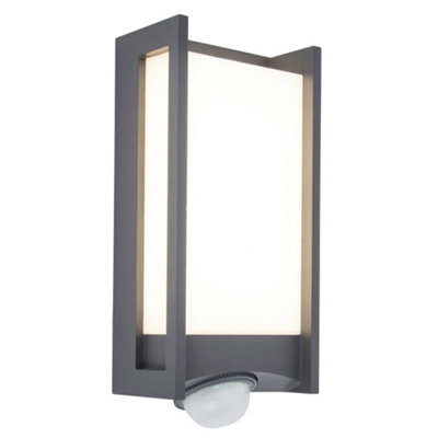 Britalia Br5193002118 Led Anthracite Outdoor Modern Rectangular Flush Wall Light With Pir800 Lumen 3000K Warm WhiteIp54 from B&Q