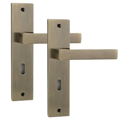 Decoranddecor Door Handle With Key HoleInternal Door Handles For Wooden DoorsDoor HandlesLumina Range from B&Q