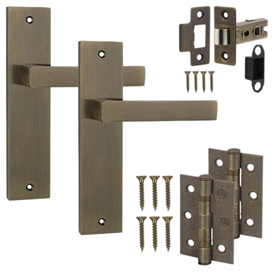 Decoranddecor Internal Door HandlesDoor Handle SetsInterior Door Handles Latch And Door Hinge Lumina Range from B&Q