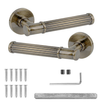 B&Q -  Leto Door HandlesAntique Brass Lever On Rose Internal Door HandlesPair
