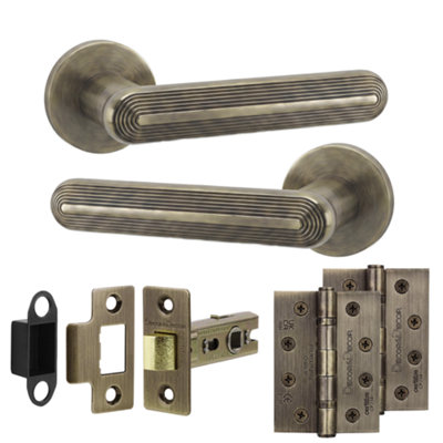 B&Q - DecoranddecorAntique Brass Door Handle SetInternal Door Handle SetHinge Kit 102mmMarin Range
