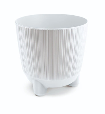B2C Plant Pots Indoor Outdoor Plastic Flowerpot  Ryfo White 17Cm from B&Q