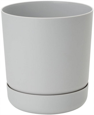 B2C Plant Pot With Saucer Flowerpot Round Plastic Modern Decorative 6 Pastel Colours Platinum 13Cm from B&Q
