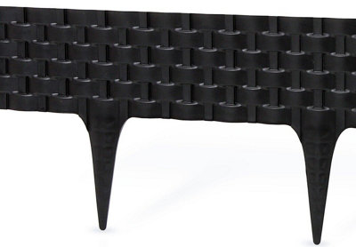 B2C Garden Lawn Edging Wall Lawn Border Garden Fencing Diy Flexible Landscape 2.4M Black from B&Q