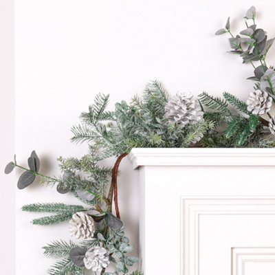 Dibor Alpine Lodge Xmas Table Decoration Christmas Garland 1.5M from B&Q