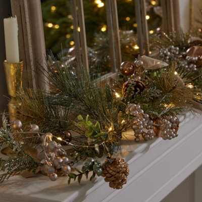 Dibor Golden Glow Pre-Lit Xmas Decoration Table Garland Decorative Christmas Garland 1.5M from B&Q