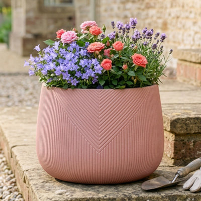 Dibor Small Terracotta Symmetry Stripe Fibre Clay Indoor Outdoor Garden Planter Houseplant Flower Plant Pot H20 X Dia 29Cm from B&Q