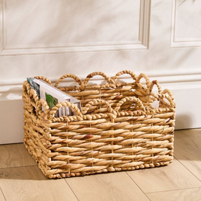 Dibor Traditional Style Woven Medium Scalloped Water Hyacinth Indoor Storage Basket H23 X W40Cm from B&Q
