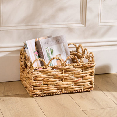 Dibor Traditional Style Woven Small Scalloped Water Hyacinth Indoor Storage Basket H21 X W35Cm from B&Q
