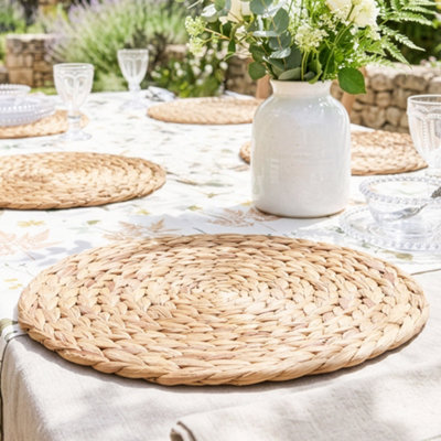 Dibor Set Of 4 Lakelyn Water Hyacinth Dining Table Round Placemat from B&Q