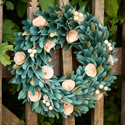 Dibor Traditional Crocus And Berry Front Door Autumn Wreath Winter Spring Wreath 35Cm from B&Q