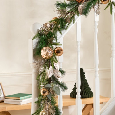 Dibor Luxury Metallic Magic Bauble Xmas Decoration Staircase Christmas Garland 1.8M from B&Q