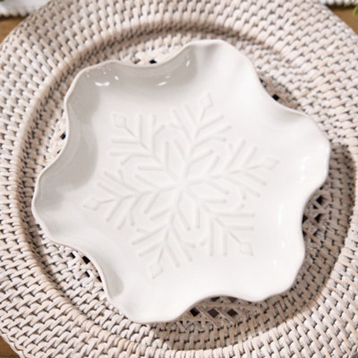 Dibor Set Of 2 White Snowflake Christmas Dinner Side Plates W16.1Cm from B&Q