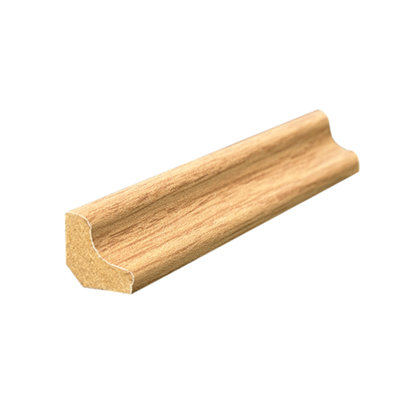 Scotia BeadingLaminate Floor EdgingTawny Chestnut / Hillside Oak from B&Q