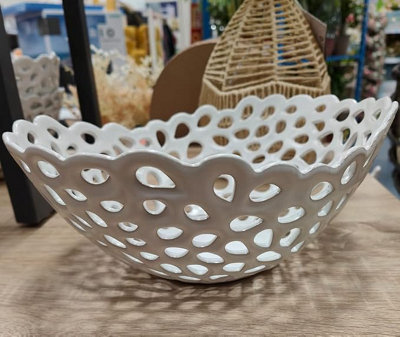 Deenz Round Fruit Bowl Net Design White Kitchen Counter Dining Table Matt Ceramic Déco Storage Display Geometric Basket 28X26X13Cm from B&Q