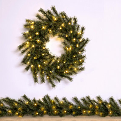 Christmas Tree World The 60Cm Battery Pre-Lit Matterhorn Pine Wreath from B&Q