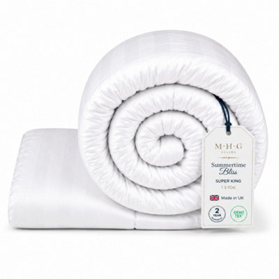 B&Q -  1.5 Tog Summer DuvetLightweight Striped Microfibre DuvetBreathable & HypoallergenicSuper King
