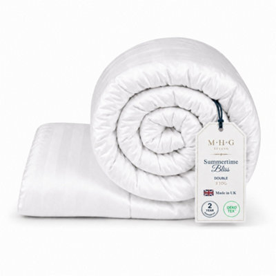 MHG Living 3 Tog Summer DuvetLightweight Striped Microfibre DuvetBreathable & Hypoallergenic from B&Q