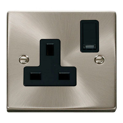 Satin / Brushed Chrome 1 Gang 13A Dp Switched Plug SocketBlack TrimSe Home