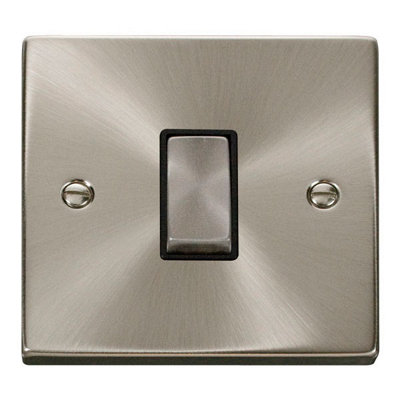 B&Q - Satin / Brushed Chrome 10A 1 Gang Intermediate Ingot Light SwitchBlack TrimSe Home