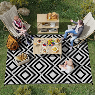 Outsunny Reversible Waterproof Outdoor Rug W/ Carry Bag182 X 274 CmBlack from B&Q