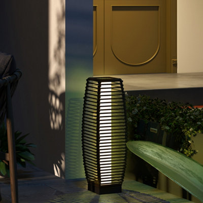 B&Q -  Rattan Solar Floor Lamp W/ Auto On/off Led Light For PorchYardBrown