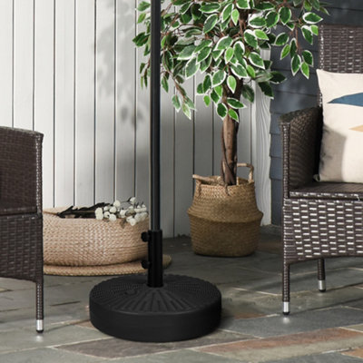 Outsunny 29Kg Round Parasol Base W/ Rattan EffectPlastic Umbrella StandBlack from B&Q