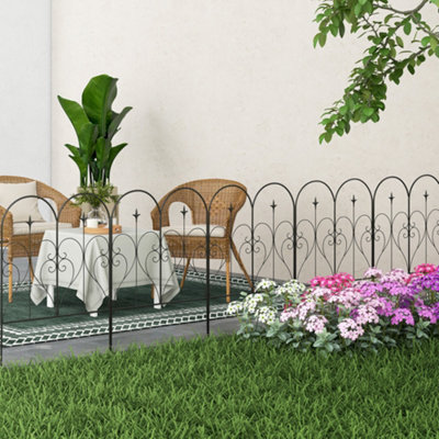 Outsunny 5Pcs Decorative Garden Fencing 32In X 10Ft Metal Border Edging from B&Q