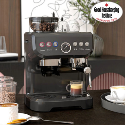 B&Q -  Espresso MachineBean Grinder & Steam Wand15 Bar PressureBlack