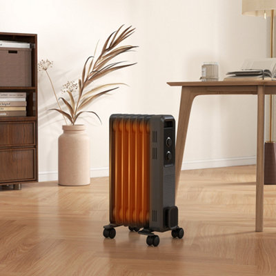 Homcom Oil Filled Radiator Portable Heater W/ 7 Fin3 Heat Settings Grey from B&Q
