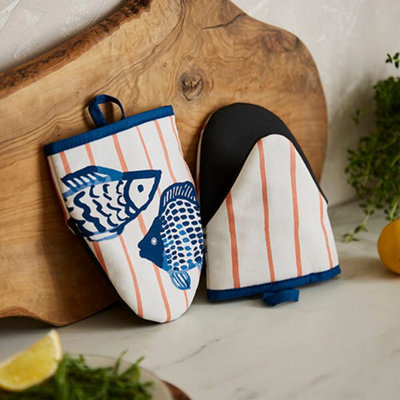 Ulster Weavers Catch Of The Day Microwave Mitts from B&Q