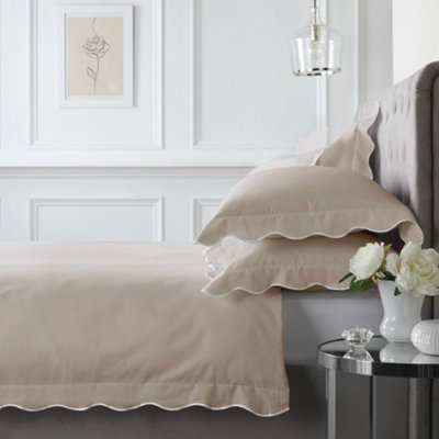 Appletree Scallop Edge 100% Cotton Natural Duvet Cover Set