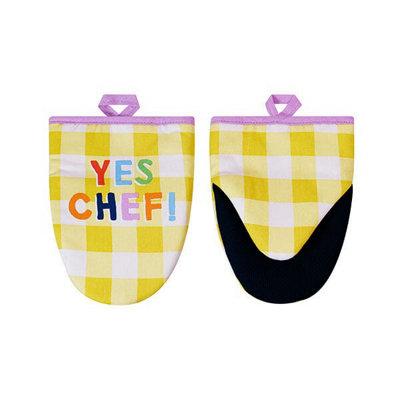 Ulster Weavers Yes Chef Microwave Mitts from B&Q