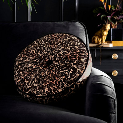 Laurence Llewelyn-Bowen Unisex Gold Laurence Llewelyn-Bowen Roxy Round Pleat Velvet Round Cushion - Image 10
